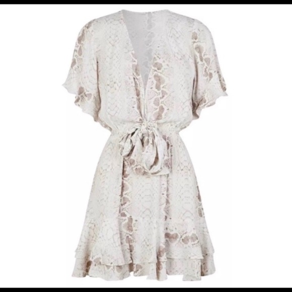 EVERK AKI boho snake Ruffle Hem Mini Dress size:S - Picture 2 of 9